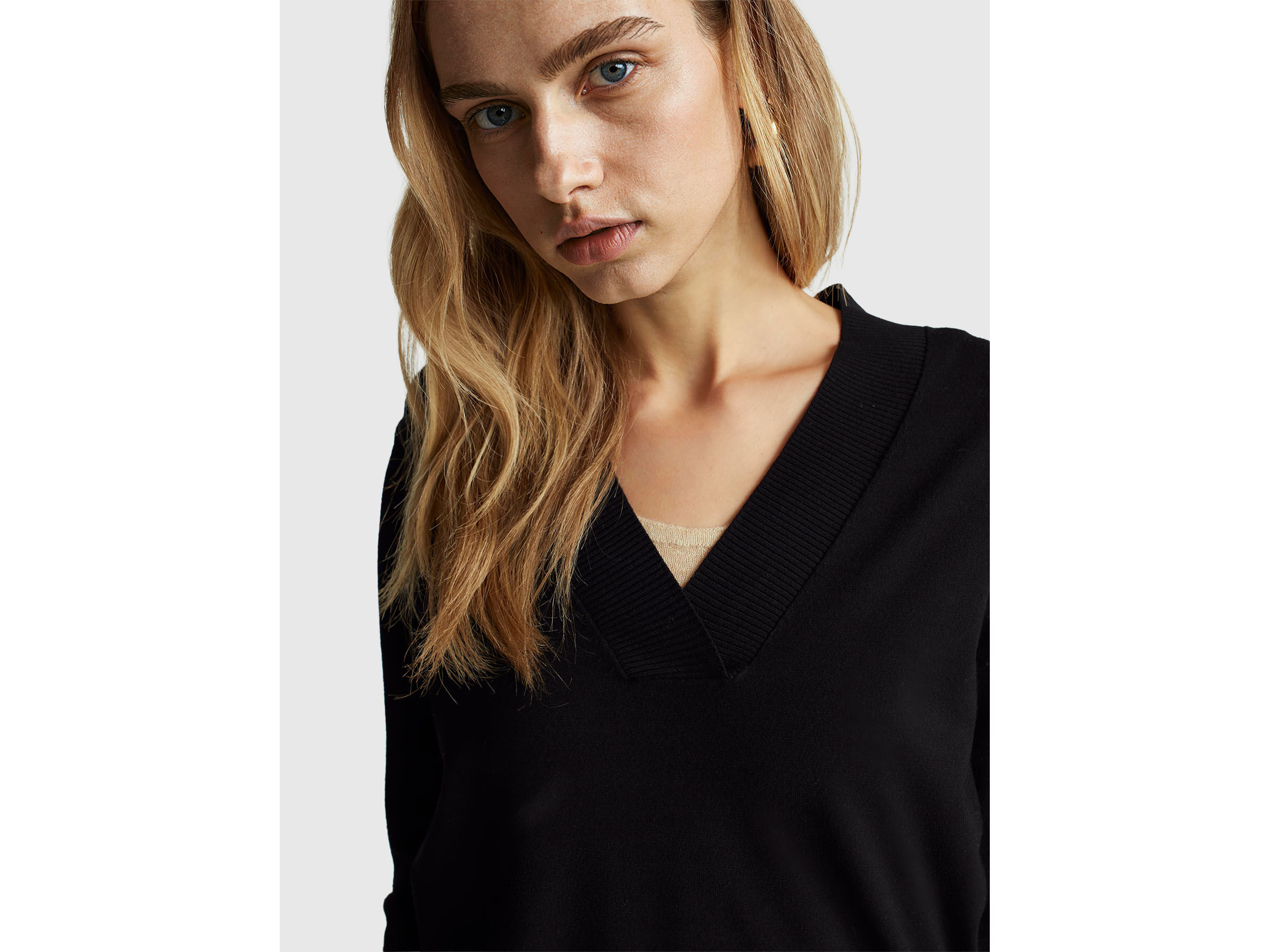 V NECK SWEATER L/S Damen image number 4